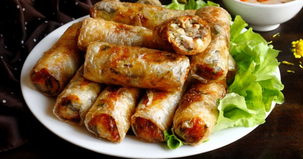 Mẹo chiên nem đông lạnh ngày Tết giòn ngon, không bị cháy