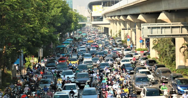 Thủ tướng yêu cầu không để ùn tắc kéo dài tại các cửa ngõ sau kỳ nghỉ Tết