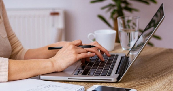 Những điều nên tránh ngày đầu đi làm để cả năm "thuận buồm xuôi gió"