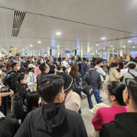 Tân Sơn Nhất mùng 6 Tết: 1.069 chuyến bay 