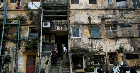 Buôn nhà nát lãi cực khủng