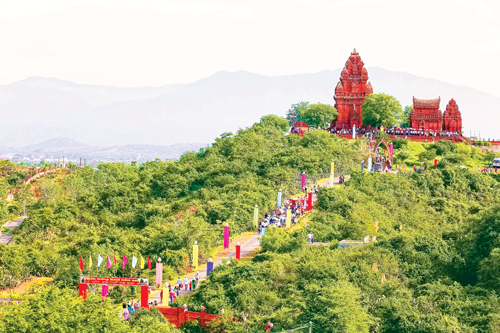 Sắc màu lễ hội Katê