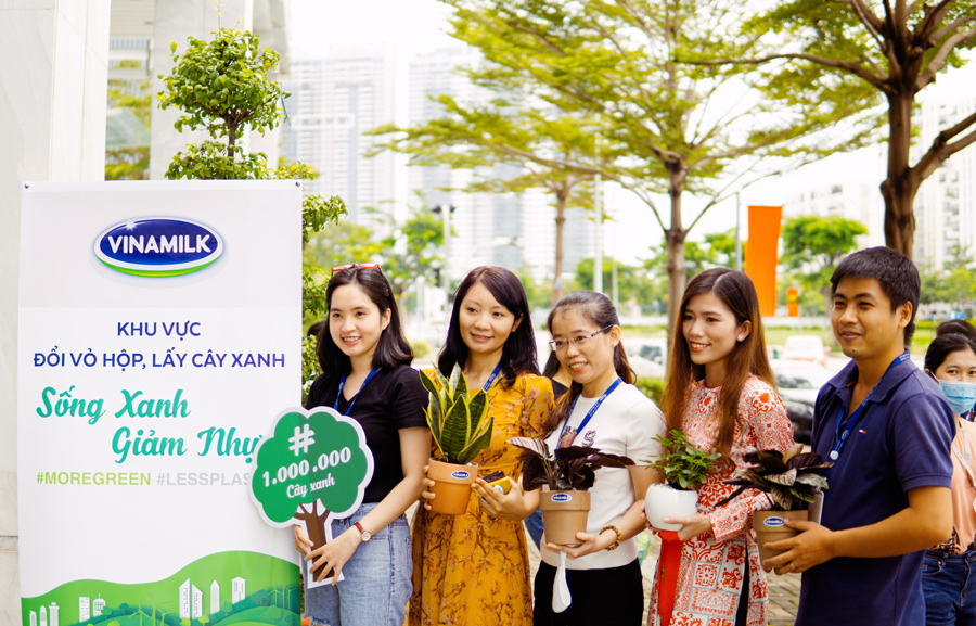 "Triệu cây vươn cao cho Việt Nam xanh" - Kết thúc đẹp của chiến dịch online được cộng đồng góp sức