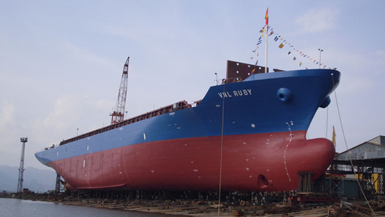 Tàu mới - Vinalines Ruby cũng được rao bán