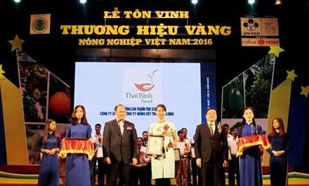 79 doanh nghiệp nhận giải thương hiệu vàng nông nghiệp 2016