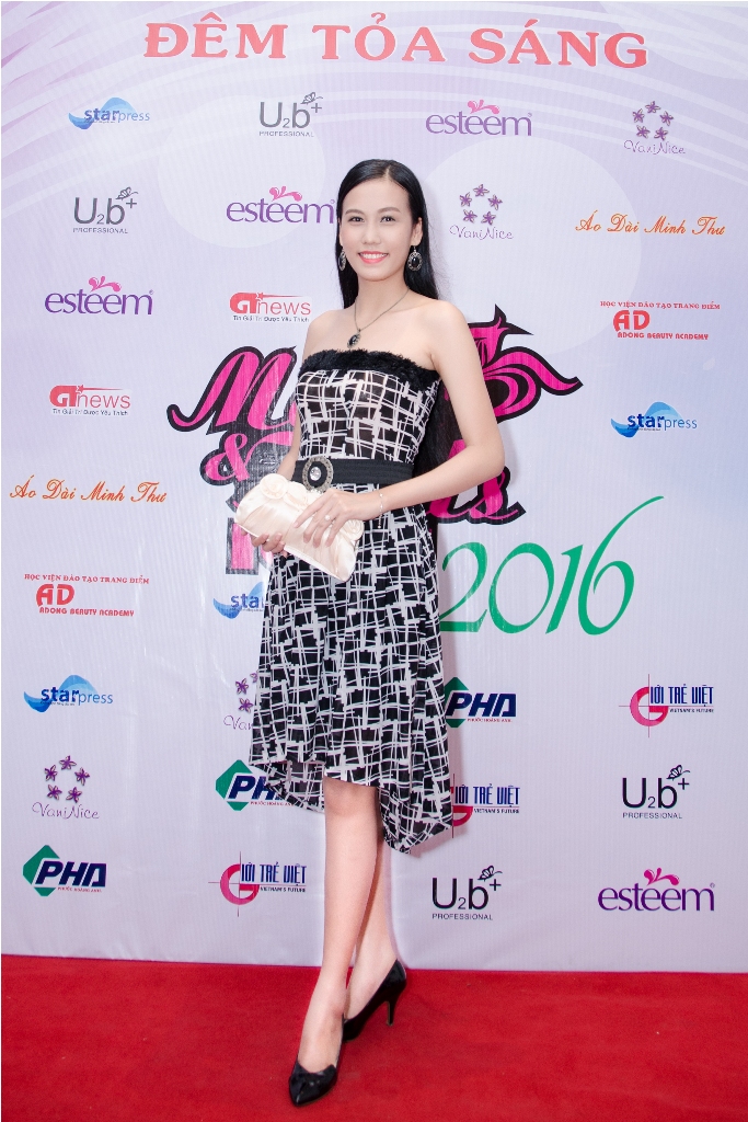 Lộ diện cặp mẹ con đăng quang quán quân MOM&KIDS ICON 2016