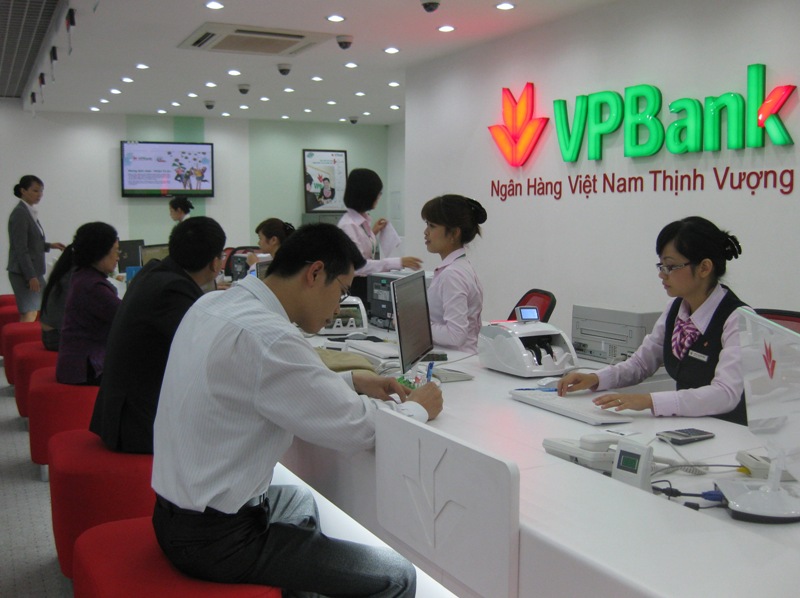 Những câu hỏi về vụ mất 26 tỷ trong tài khoản VPBank