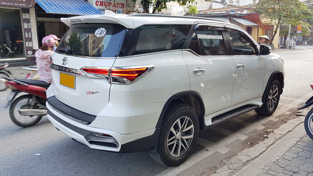 Toyota Fortuner 2016 độ phong cách Lexus