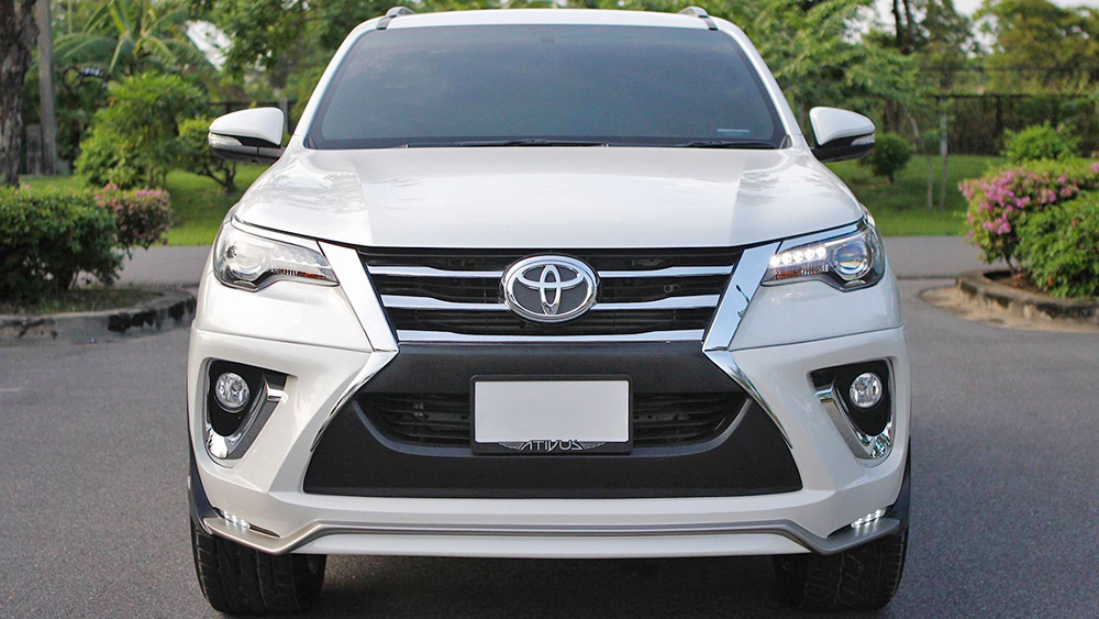 Toyota Fortuner 2016 độ phong cách Lexus