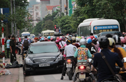 Mẹo lái xe an toàn ở Việt Nam có thể bạn chưa biết