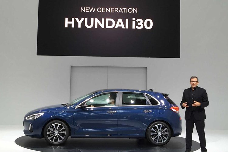 Hyundai i30 2017 mới chốt giá từ 473 triệu