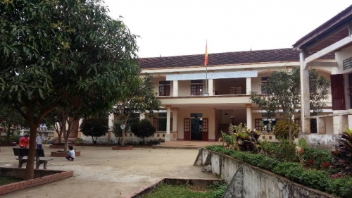 Giáo viên tiểu học dùng thước đánh 23 học sinh ngay tại lớp gây phẫn nộ