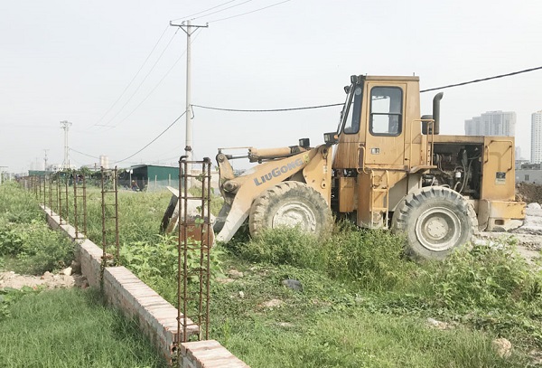 Chủ đầu tư KĐT Phú Lương rào đất hành lang an toàn đường sắt: Bảo vệ hay lấn chiếm?