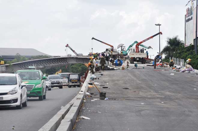 Cận cảnh cầu bạc tỷ “giải cứu” kẹt xe ở Tân Sơn Nhất trước giờ G - 5