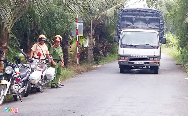 Giam doc BOT Tien Giang: 'Khong the di doi tram thu phi Cai Lay' hinh anh 3