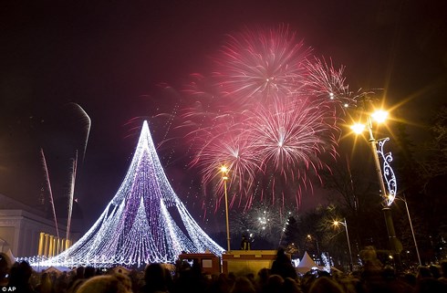 Thế giới mở đại tiệc pháo hoa chào đón năm mới 2018