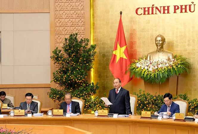 Thủ tướng Nguyễn Xuân Phúc yêu cầu chưa tăng các loại giá và phí
