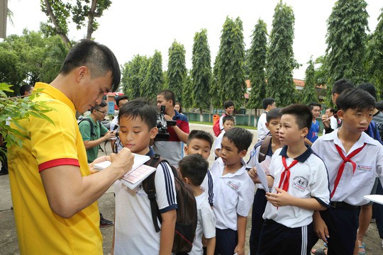 Công Vinh sắp mở học viện bóng đá ở Sài Gòn