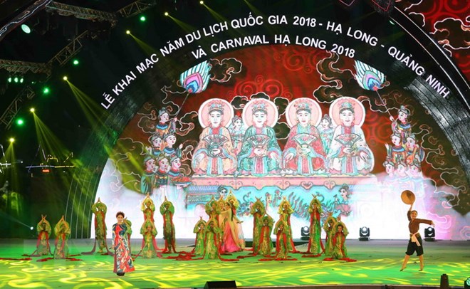 Rực rỡ sắc màu đêm khai mạc Năm Du lịch quốc gia và Lễ hội Carnaval Hạ Long 2018