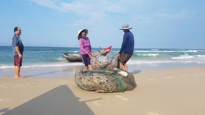 Bộ Y tế khẳng định hải sản 4 tỉnh miền Trung ‘bảo đảm an toàn’ sau sự cố Formosa