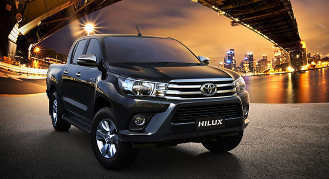 Giá xe ôtô hôm nay 4/7: Toyota Hilux tăng 18-22 triệu đồng