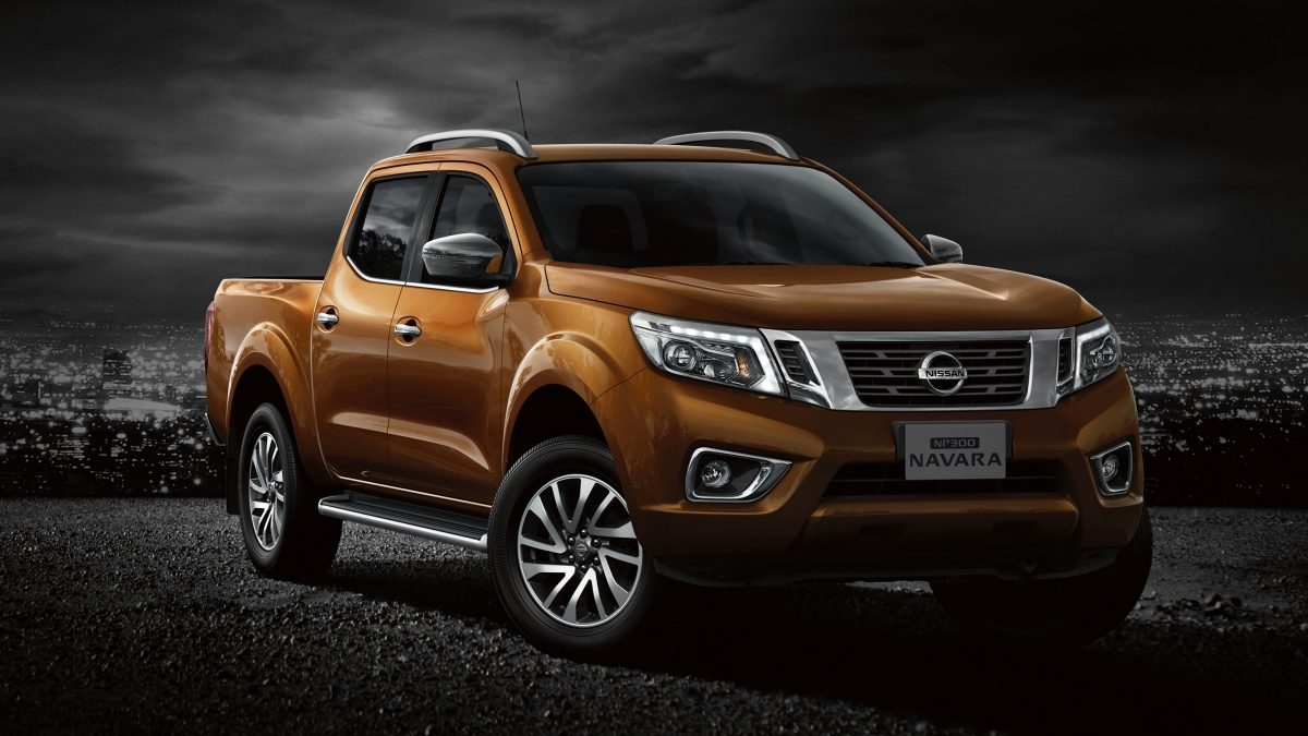 Giá xe ôtô hôm nay 15/7: Nissan Navara giảm 10-20 triệu đồng