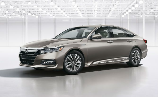 Giá xe ôtô hôm nay 16/7: Honda Accord 2018 giảm nhẹ