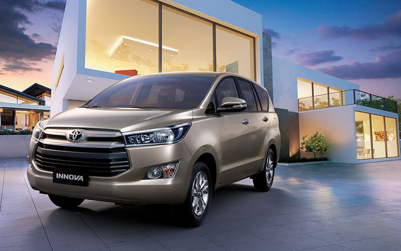 Giá xe ôtô hôm nay 14/8: Toyota Innova giảm 40 triệu đồng