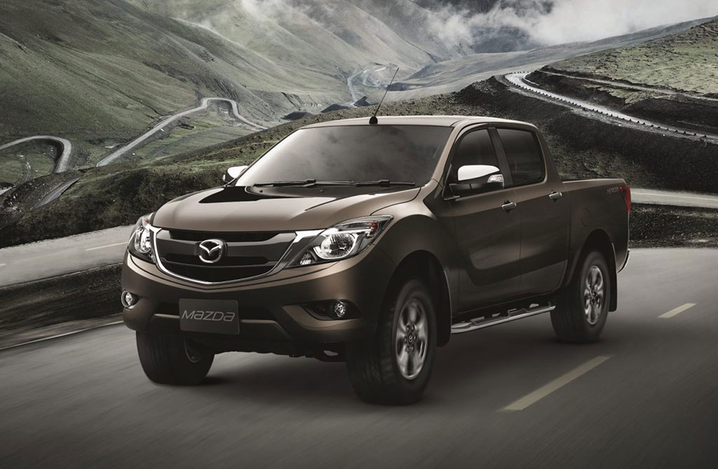 Giá xe ôtô hôm nay 23/8: Mazda BT-50 giảm 14-25 triệu đồng