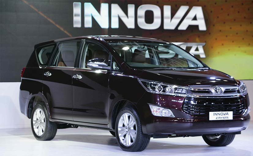 Giá xe ôtô hôm nay 31/8: Toyota Innova có thể giảm 40 triệu đồng