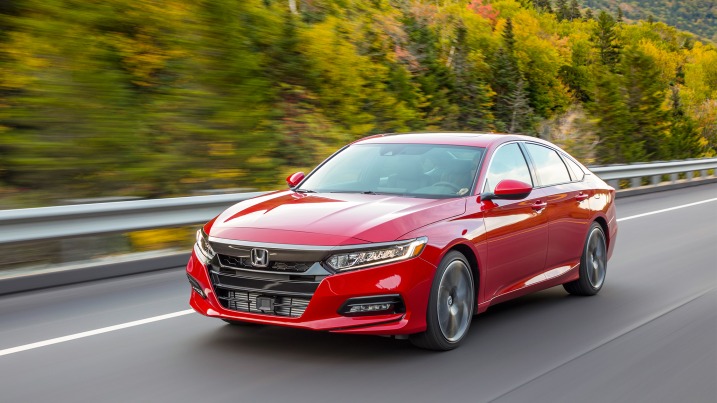 Giá xe ôtô hôm nay 28/9: Honda Accord 2018 giảm nhẹ