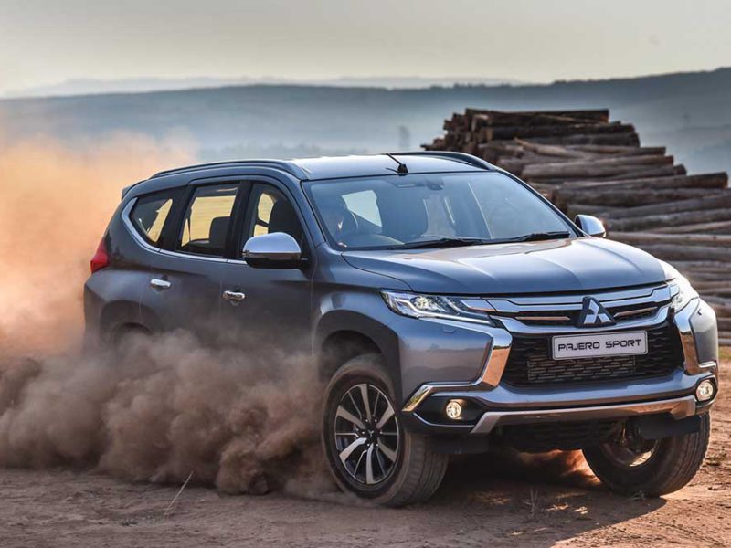 Giá xe ôtô hôm nay 11/11: Mitsubishi Pajero Sport giảm 1 triệu đồng