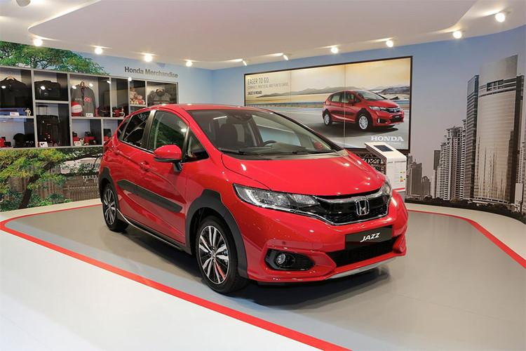 Giá xe ôtô hôm nay 18/11: Honda Jazz có giá 544-624 triệu đồng