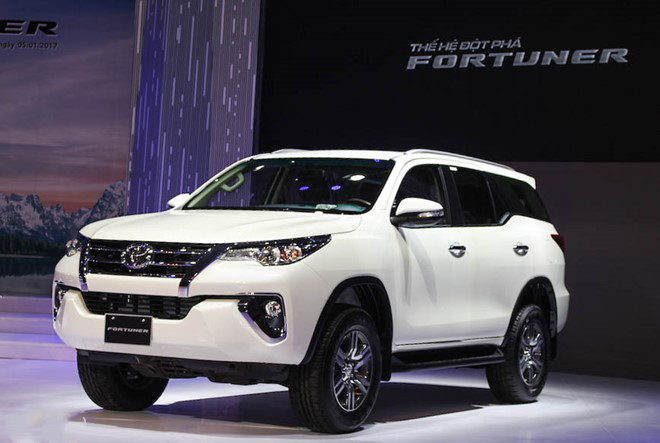 Giá xe ôtô hôm nay 22/11: Toyota Fortuner có giá 1,026 - 1,354 tỷ đồng