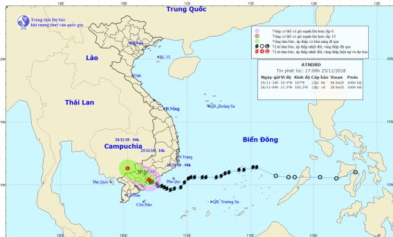 Bão số 9 suy yếu thành áp thấp, người Sài Gòn lội trong 'biển nước' do mưa lớn