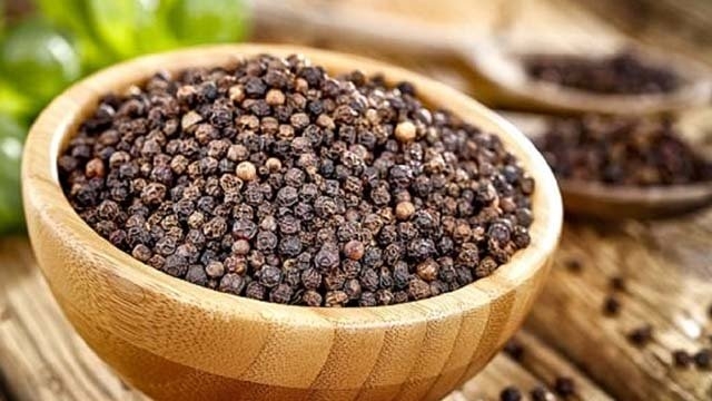 Giá nông sản hôm nay 12/12: Giá cà phê giảm 300-600 đ/kg, giá tiêu ổn định
