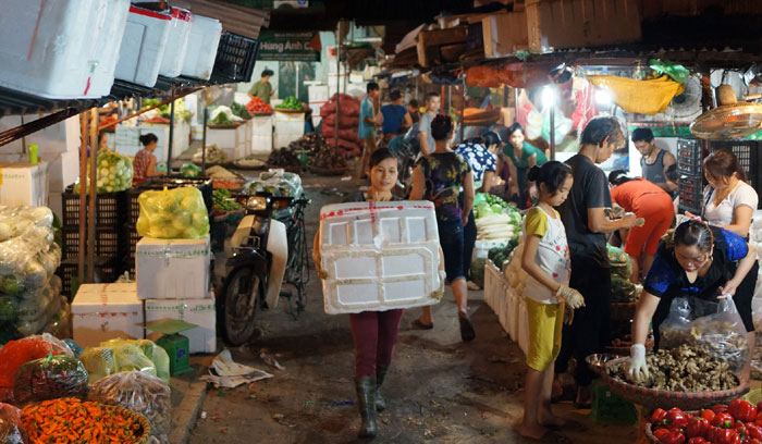 Hộ cá thể và kinh doanh thương mại điện tử - Bài 2: Thuế khoán bèo bọt - Kẽ hở ngay từ chính sách