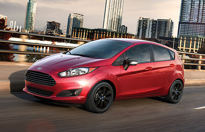 Giá xe ôtô hôm nay 14/1: Ford Fiesta giảm 15-30 triệu đồng