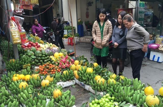 Trái cây bày mâm ngũ quả tăng giá 'chóng mặt'