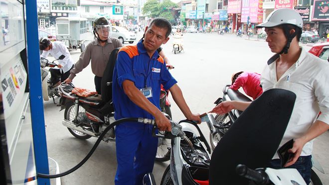 Ngày mai (15/2), xăng dầu có thể tăng giá