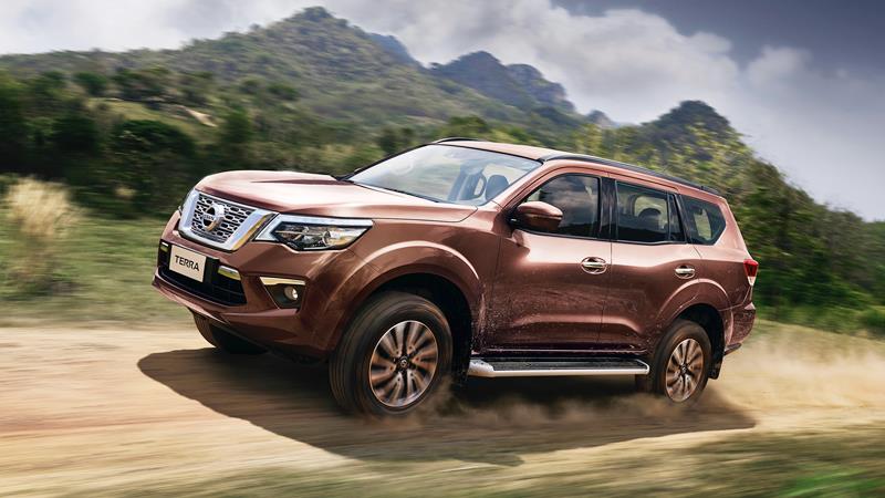 Giá xe ôtô hôm nay 8/5: Nissan Terra giảm 28 triệu đồng