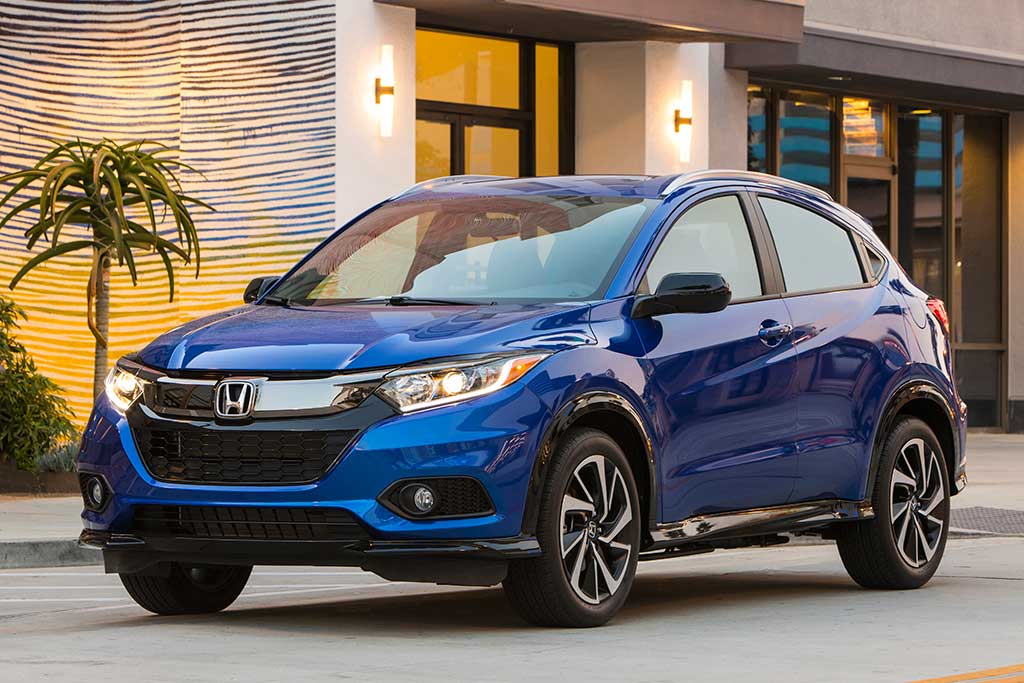 Giá xe ôtô hôm nay 17/5: Honda HRV có giá 786-871 triệu đồng