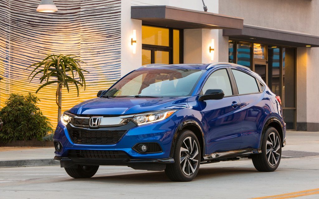 Giá xe ôtô hôm nay 1/8: Honda HRV có giá 786-871 triệu đồng