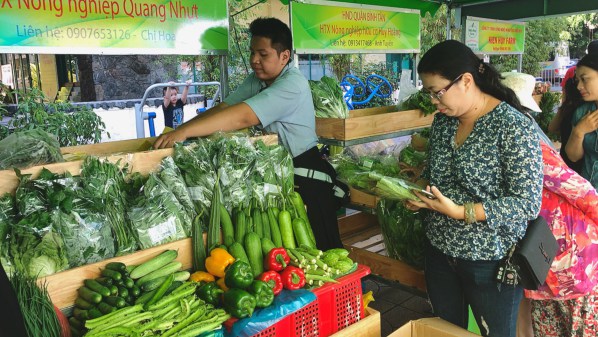 TP Hồ Chí Minh: Ra mắt Chợ phiên Nông sản an toàn tại các quận 6 và Bình Tân