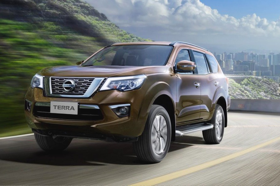 Giá xe ôtô hôm nay 26/8: Nissan Terra dao động từ 899-1.198 triệu đồng