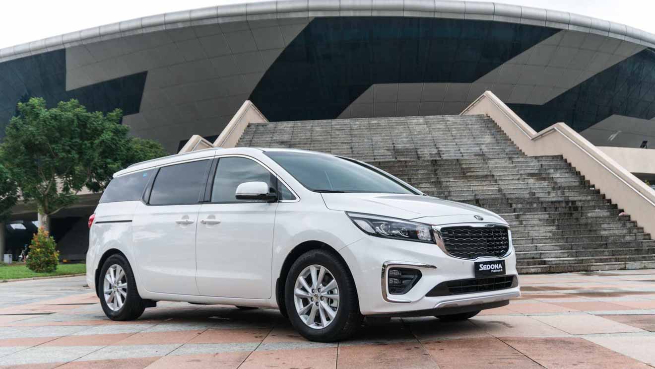 Giá xe ôtô hôm nay 30/8: Kia Sedona giảm 60 triệu đồng