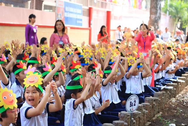 TP Hồ Chí Minh: Hơn 1,7 triệu học sinh tưng bừng khai giảng năm học mới 2019 – 2020