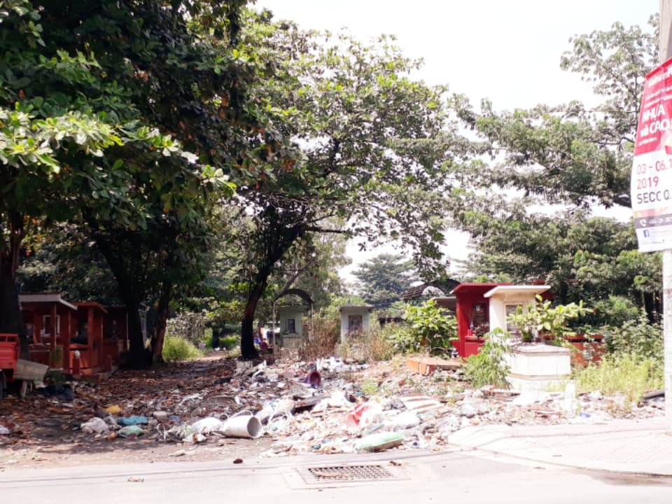 TP Hồ Chí Minh: Sau 10 năm giải tỏa nghĩa trang Bình Hưng Hòa vẫn ngập trong rác thải