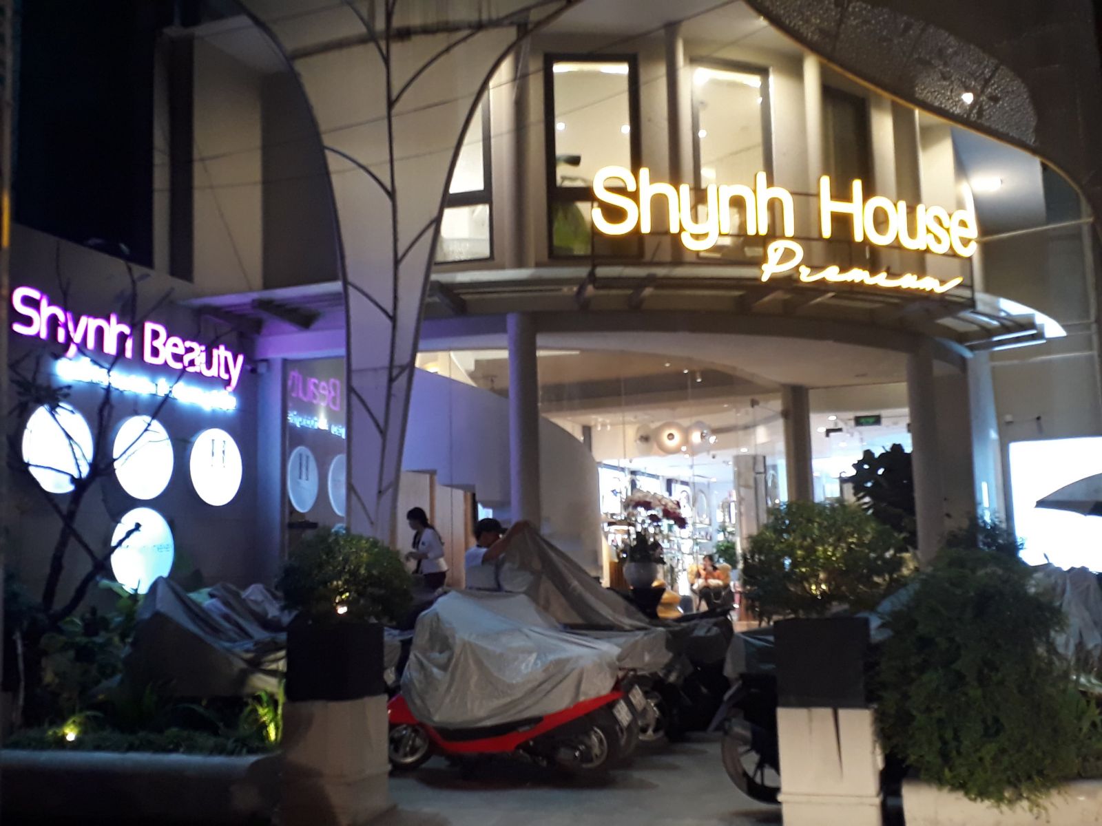 Shynh House Premium có dấu hiệu sai phạm trong kinh doanh sản phẩm?