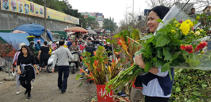 Hà Nội: Phiên chợ 30 Tết, giá cả nhiều mặt hàng trở lại bình thường